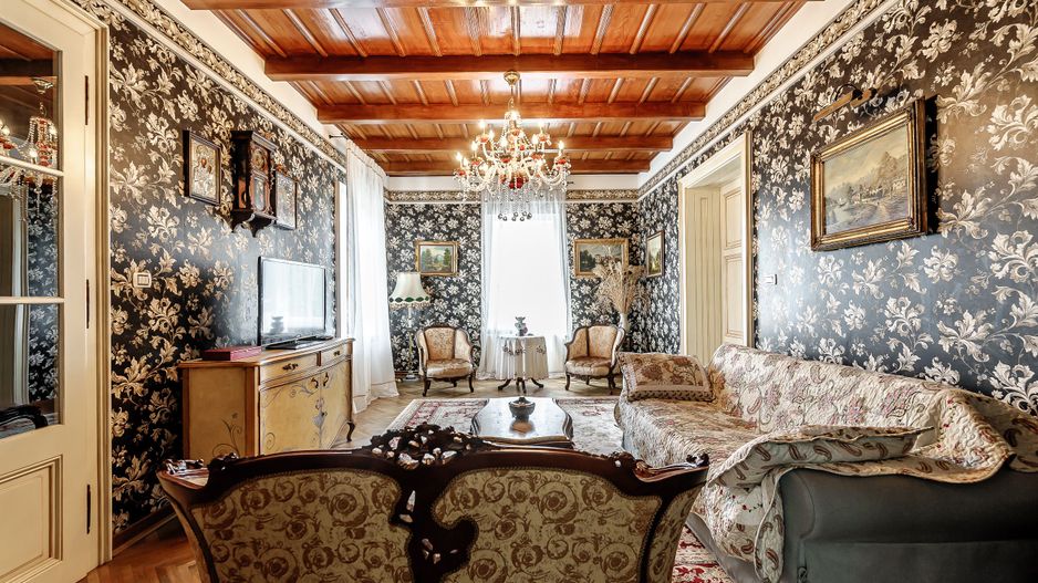 REZERVAT Visezi la o proprietate unică, plină de istorie și farmec? - Poză 11