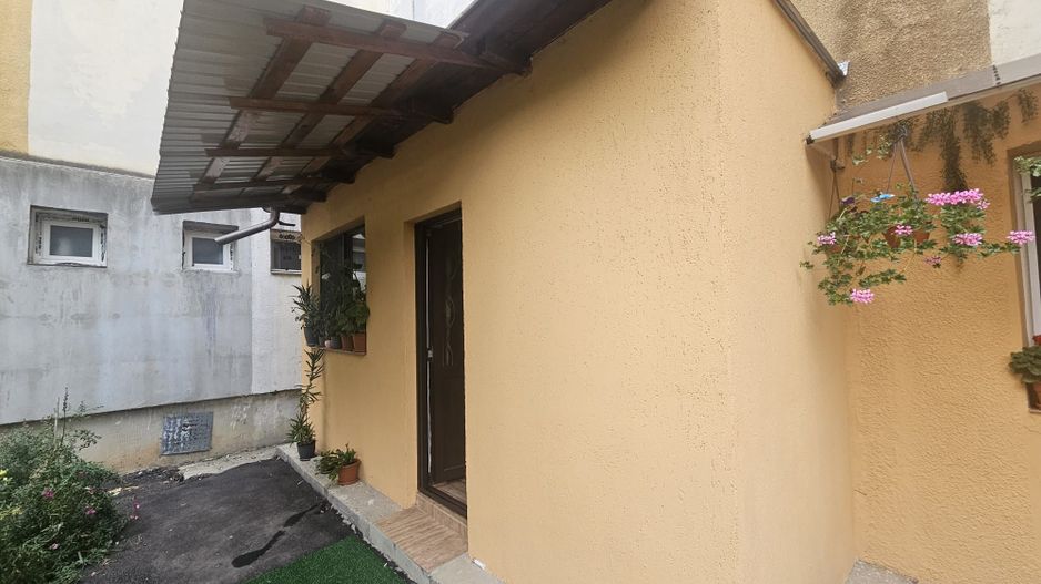 Apartament parter, balcon 13 mp cu ieșire directă – Războieni - Poză 3