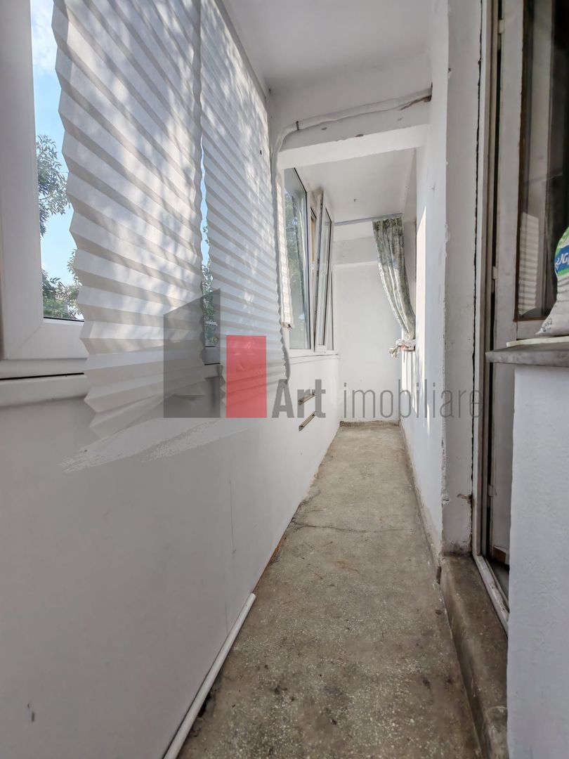 Apartament 3 camere Drumul Taberei langa metrou Valea Ialomitei - Poză 8