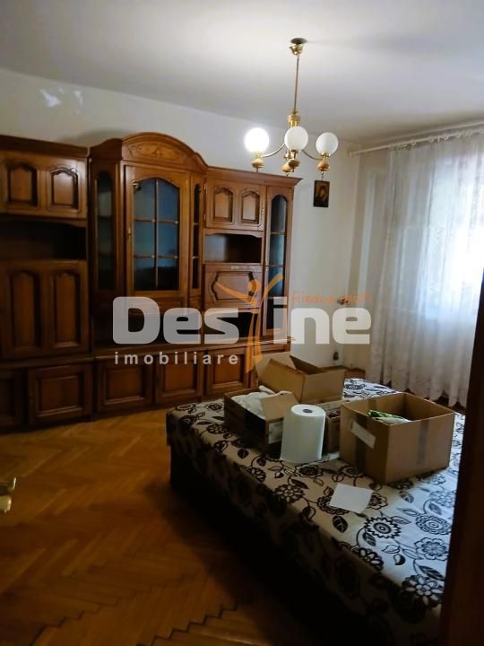 Apartament de vanzare zona centrala etaj 2/8 cu lift - Poză 2