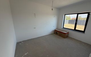 CASA INDIVIDUALA- 4 CAMERE, TOATE UTILITATILE, TEREN 550 MP, COMIS 0% - Poză 9
