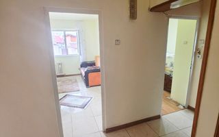Vanzare apartament 2 camere decomandat, Malu Rosu, parter inalt - Poză 9
