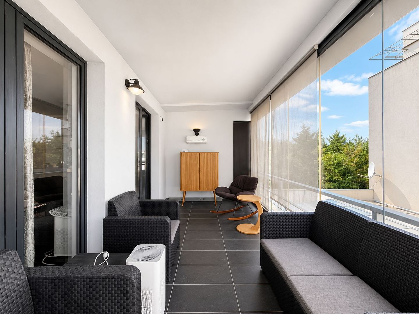Apartament 3 camere, zona Erou Iancu Nicolae, complex cu piscina - Poză 22