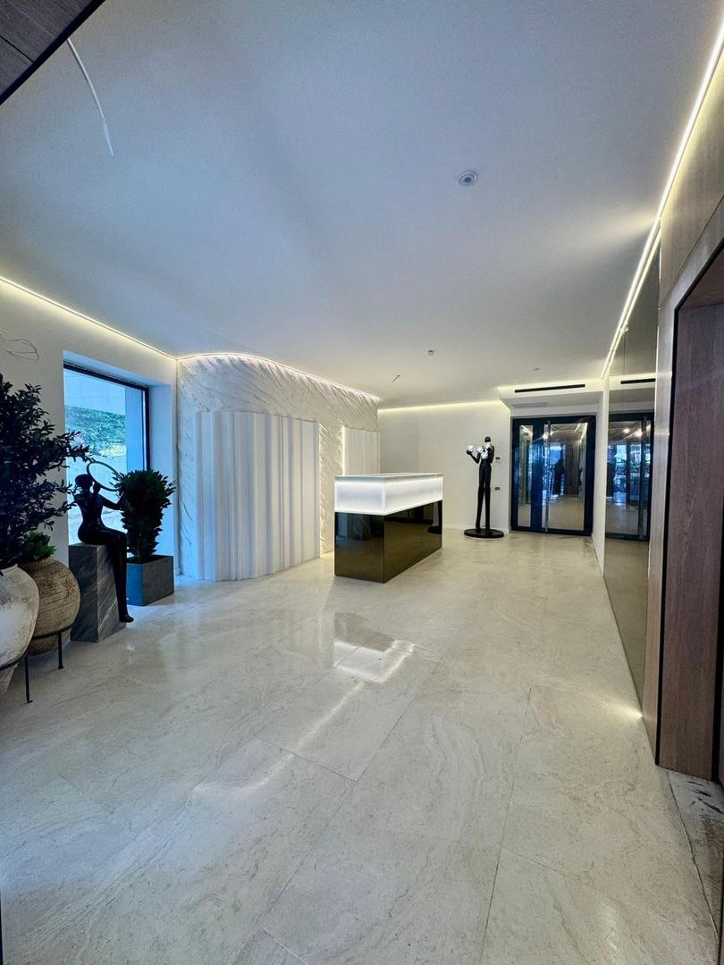 Terase amenajate cu plante! 4 camere lux , vedere piscina 142 mp utili - Poză 2