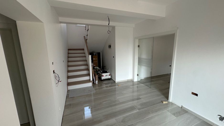 Casa individuala Dumbravita P+ M/ Teren 955 mp cu 2 fronturi - Poză 32