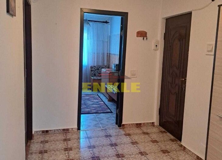 Apartament cu 3 camere, zona Grivița - Poză 2