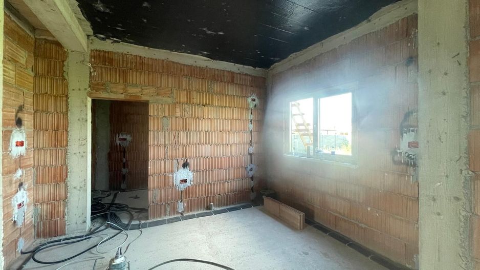 Duplex despartit prin camera tehnica, 3 dormitoare, Mosnita Noua - Poză 7