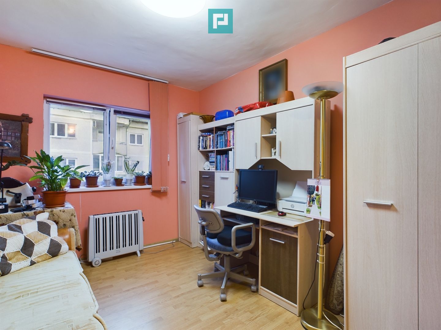 Apartament cu 3 camere în zona Lipovei - Poză 4