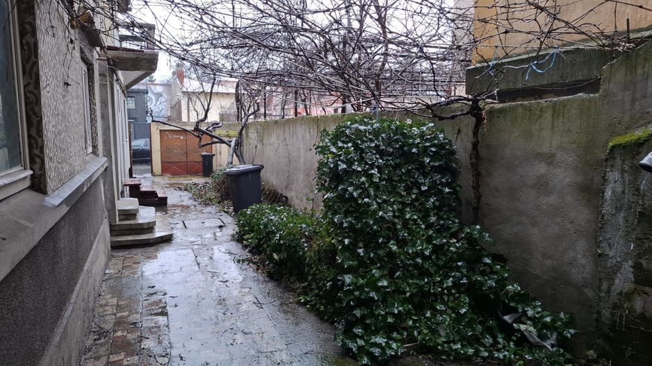 URGENT!, vila singur curte, TEREN IN PROPRIETATE, libera, NEGOCIABIL - Poză 15