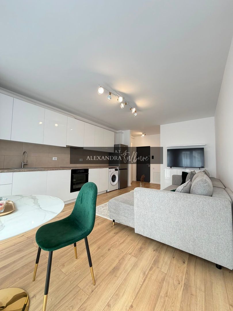 Apartament 2 camere, balcon, etaj intermediar, garaj, zona Eroilor - Poză 2