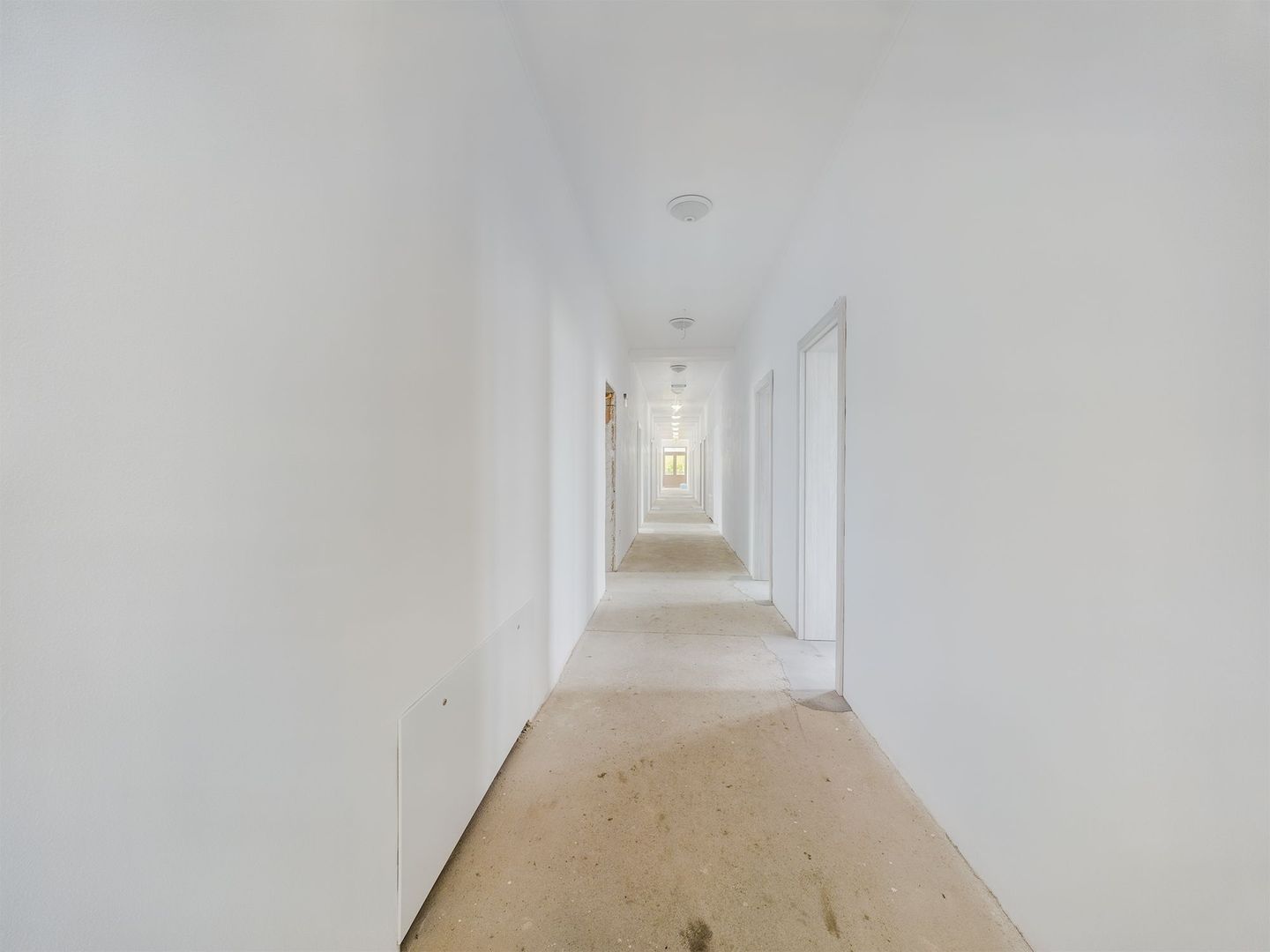 Clădire nouă cu destinație azil de bătrâni - Poză 7