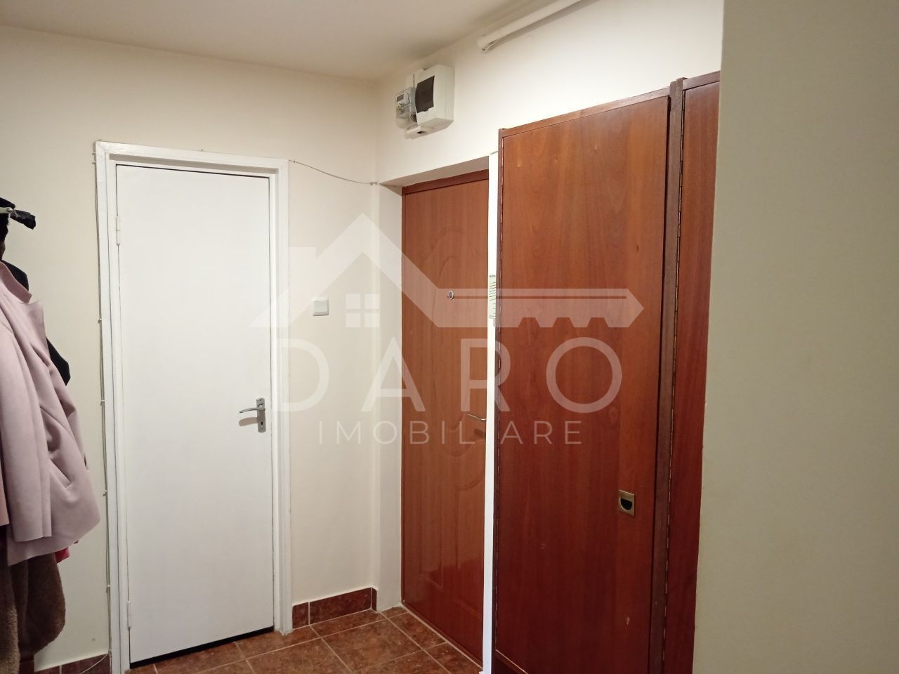 Inchiriezi apartment cu 2 camere Cornisa - Poză 7