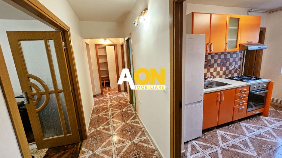 Apartament 3 camere, 2 bai, mobilat, utilat, etaj 3,  cu boxa, Cetate - Poză 3