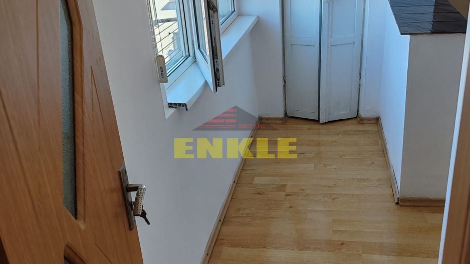 De vanzare apartament cu 3 camere, zona Aleea Nucului - Poză 7