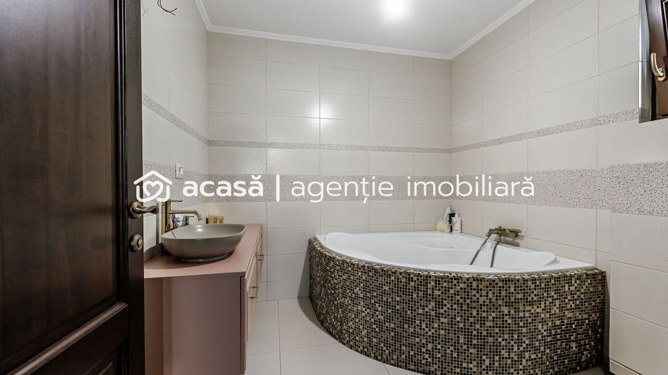 Vilă complet amenajată LUX, ideală pentru o familie cu stil - Poză 20