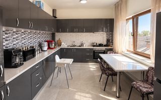 Casa individuala - 211 mp utili - 6 cam - 4 bai - Necesita investitie - Poză 7