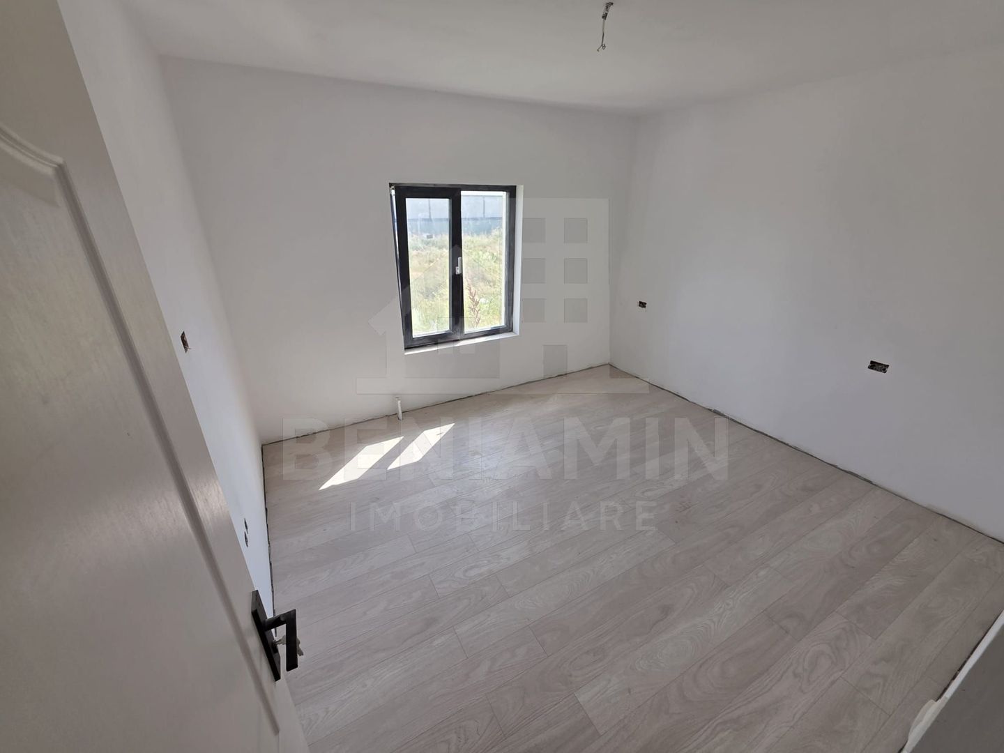 Casa 3 dormitoare-2 bai-Living si bucatarie-Damila-Selgros - Poză 4