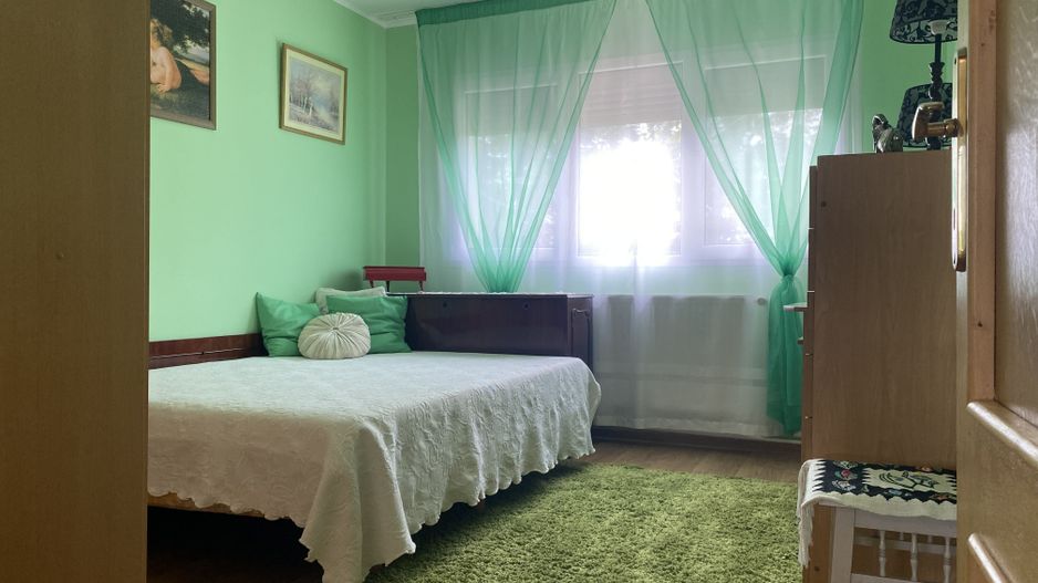 Oaza de liniste si verdeata! Vanzare casa cu 5 camere in Pucioasa - Poză 6