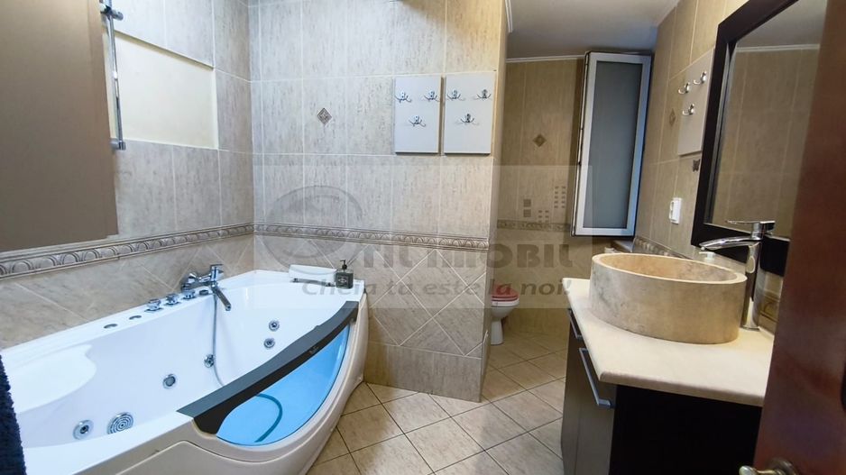 Apartament 3 camere - Podul de Piatra - 120mp - Poză 11