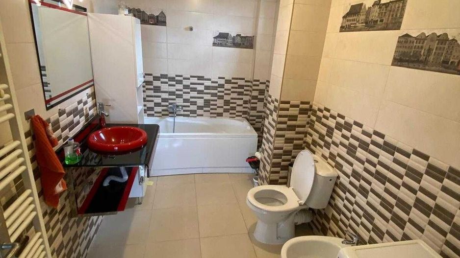 Apartament 3 camere semi-central - Poză 6