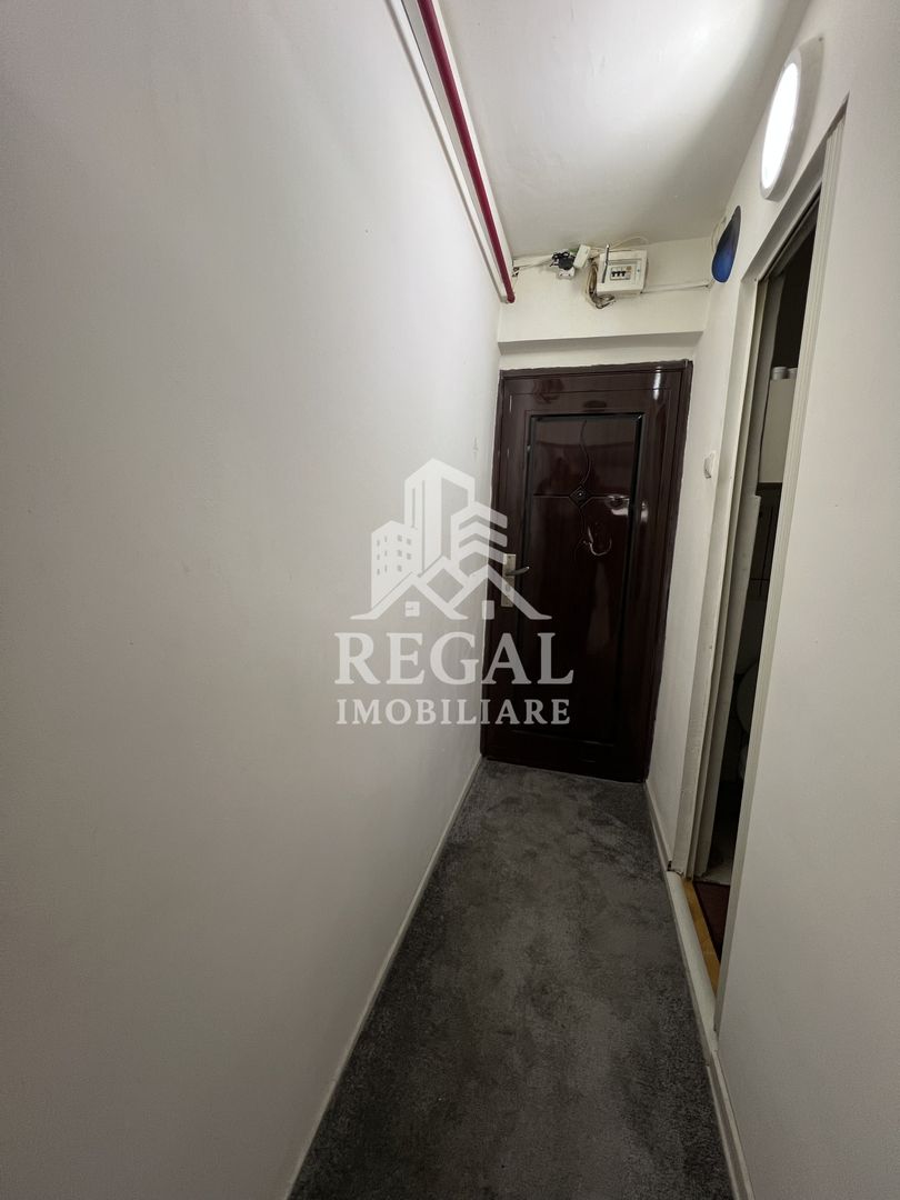 Garsonieră de vânzare – zona Micro 7, demisol - Poză 6