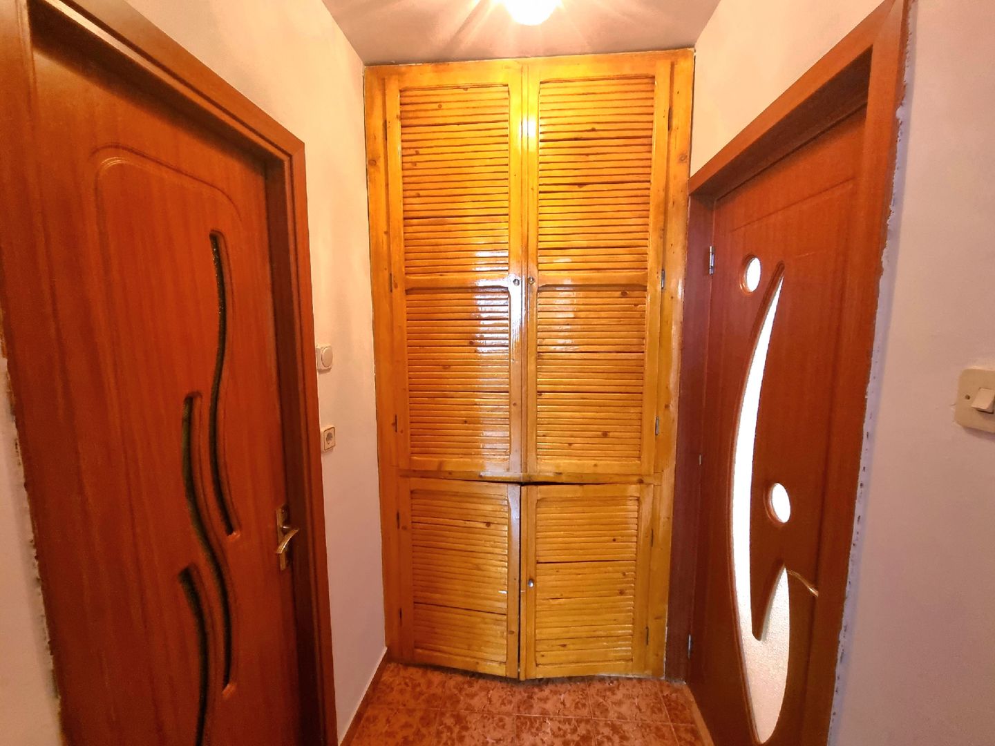 2 camere, 57 mp., Calea Martirilor, et.5/10, lift, termoizolație - Poză 10