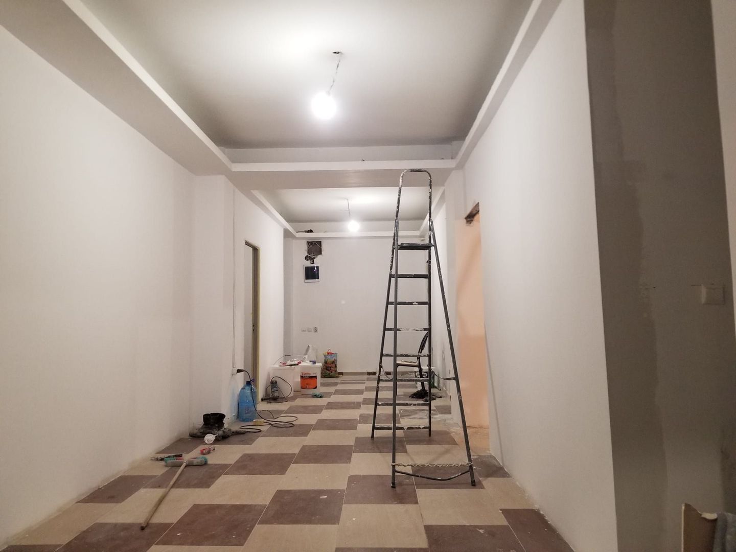 Spatiu Comercial/ Cladire Birouri/Mihai Bravu | langa statia de metrou | - Poză 9