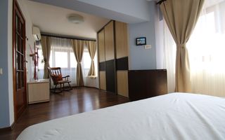 Simion Barnutiu, 3 camere, centrala proprie - Poză 1