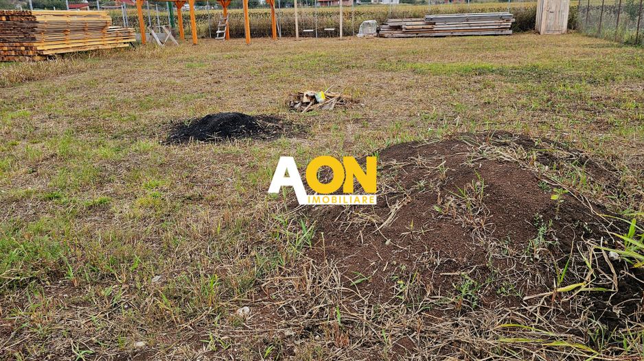Teren 600 mp, proiect casă 4 camere + autorizație și utilități, Ciugud - Poză 3