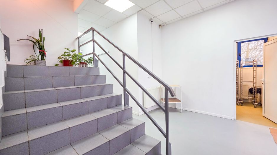 Spațiu industrial–afacere catering la cheie, teren&hală 750 mp S+P+1E - Poză 32