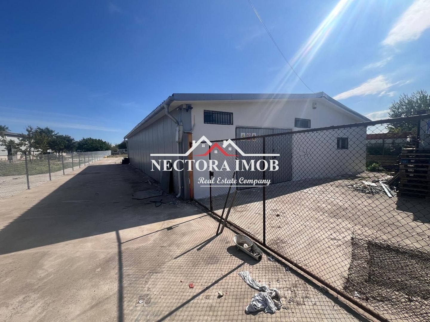 NECTORA IMOB-Hala 240 mp cu Teren 1.500 mp, Utilitati, Curte betonata - Poză 1