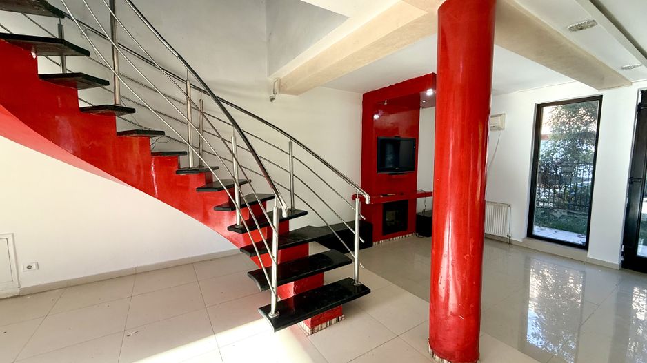 DUPLEX LA INTRARE IN MOSNITA NOUA - Poză 2
