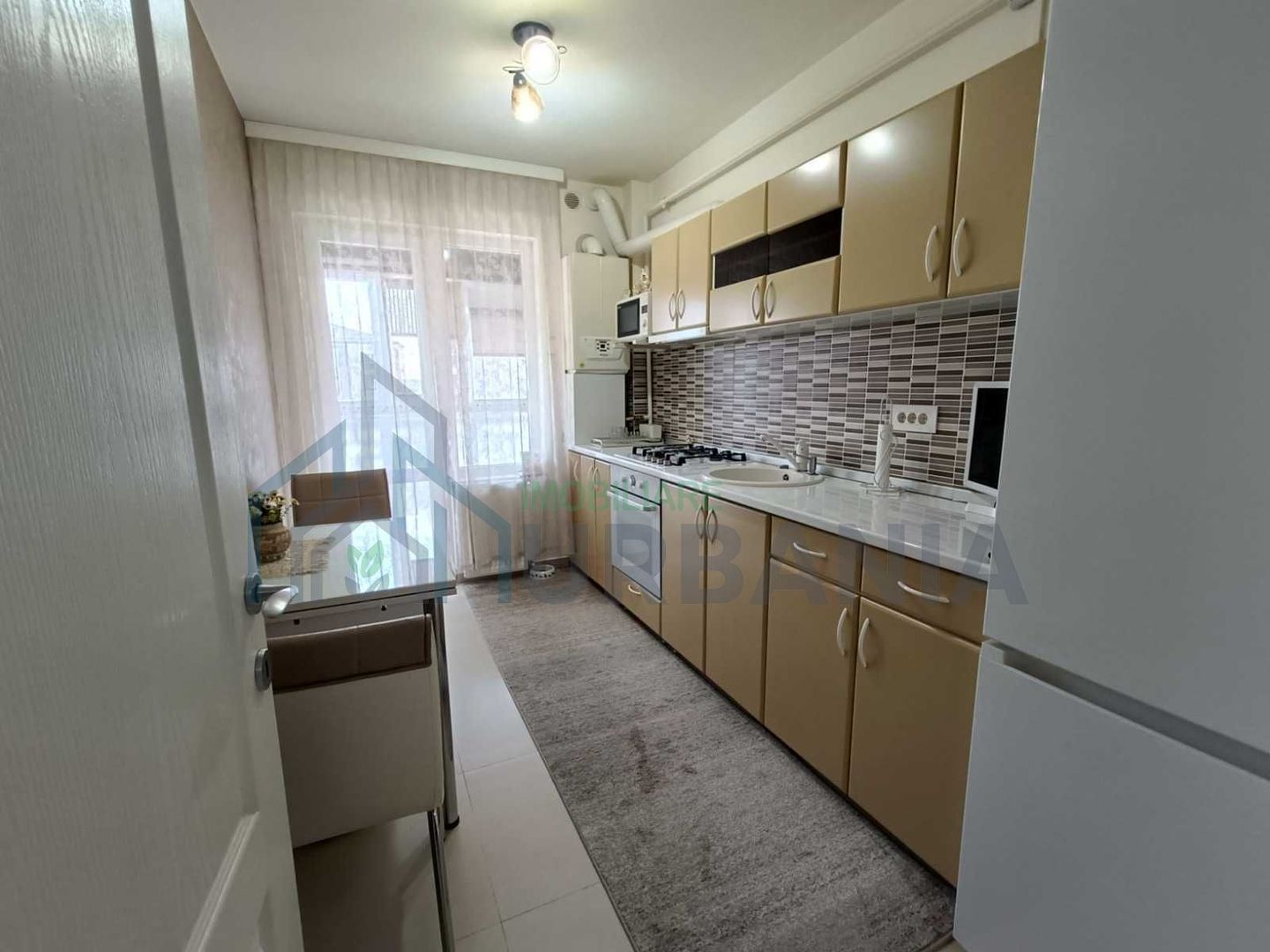 Apartament 2 camere decomandat, mobilat și utilat, cu 2 locuri de parcare, lift și boxă, Valea Lupului - Poză 6