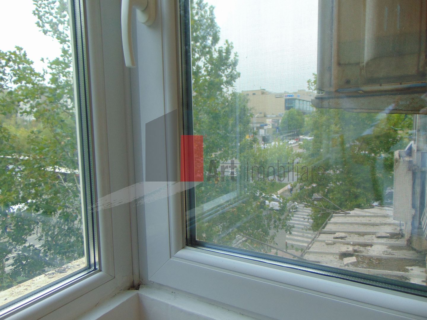 Apartament cu o camera, garsoniera Titan metrou - Poză 14