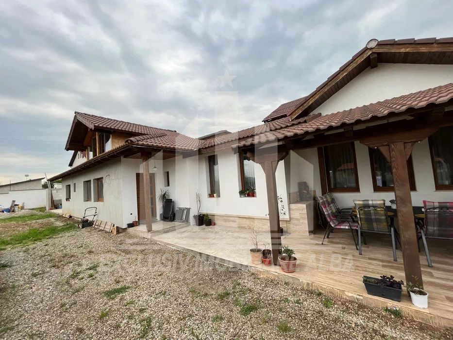 Casa individuala de vanzare, Alba-Micesti - Poză 2