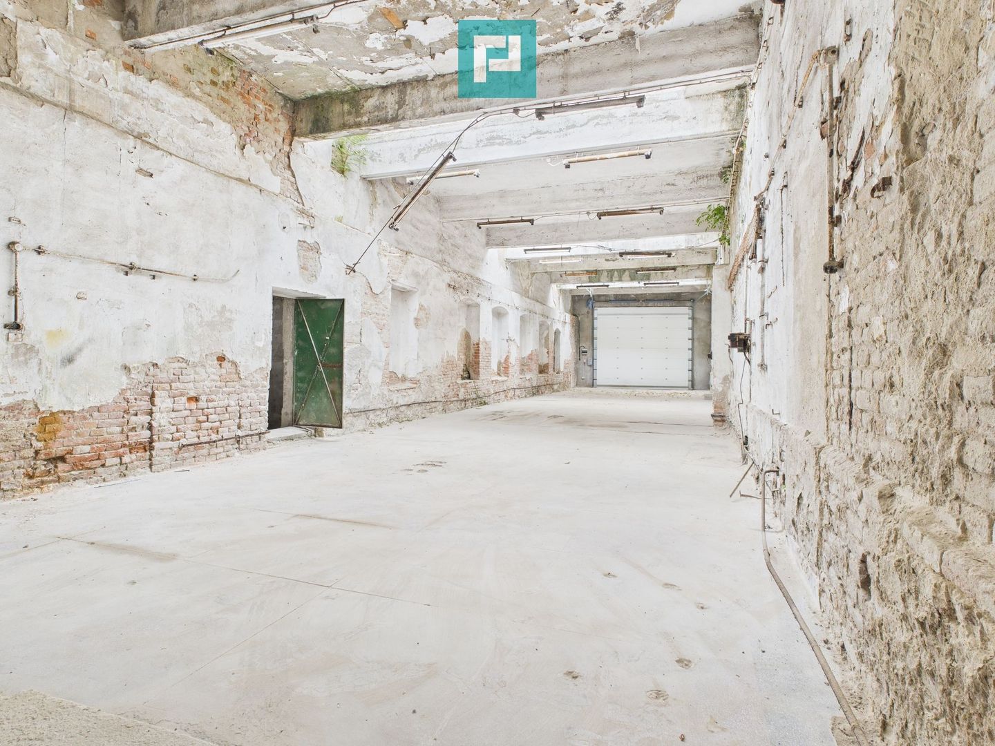 Hala 120 mp pentru depozitare în Periam - Poză 2