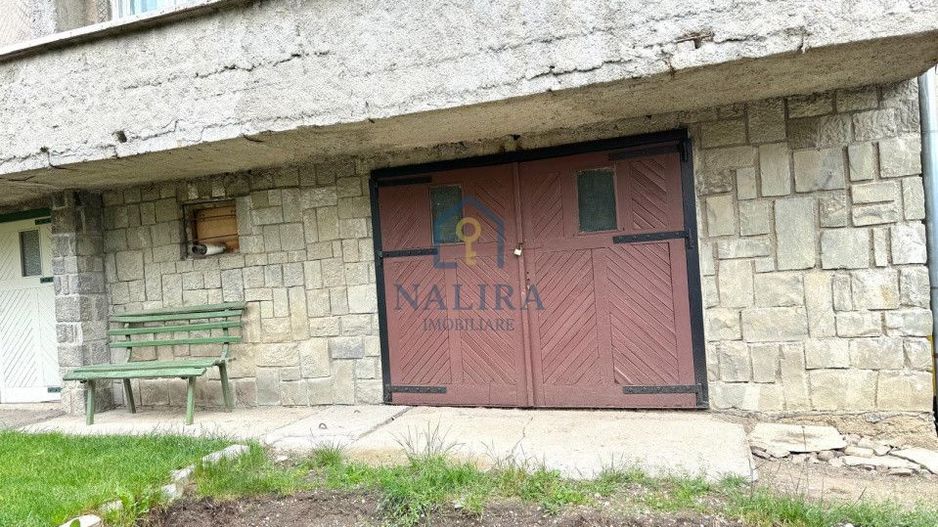 Apartament tip casa de vanzare  P+2  cu garaj -  Sasar - Poză 23