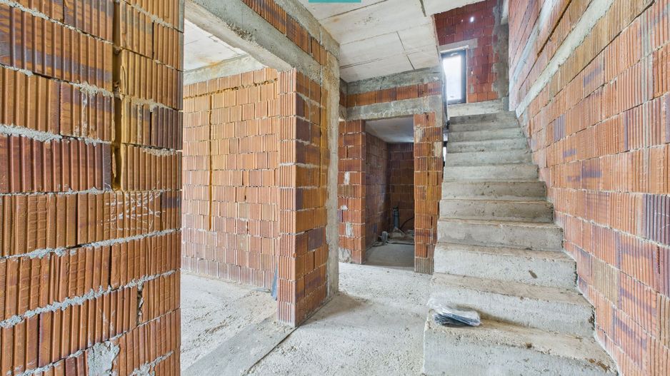 Casă la roşu P+E+M în Şagu - Poză 8