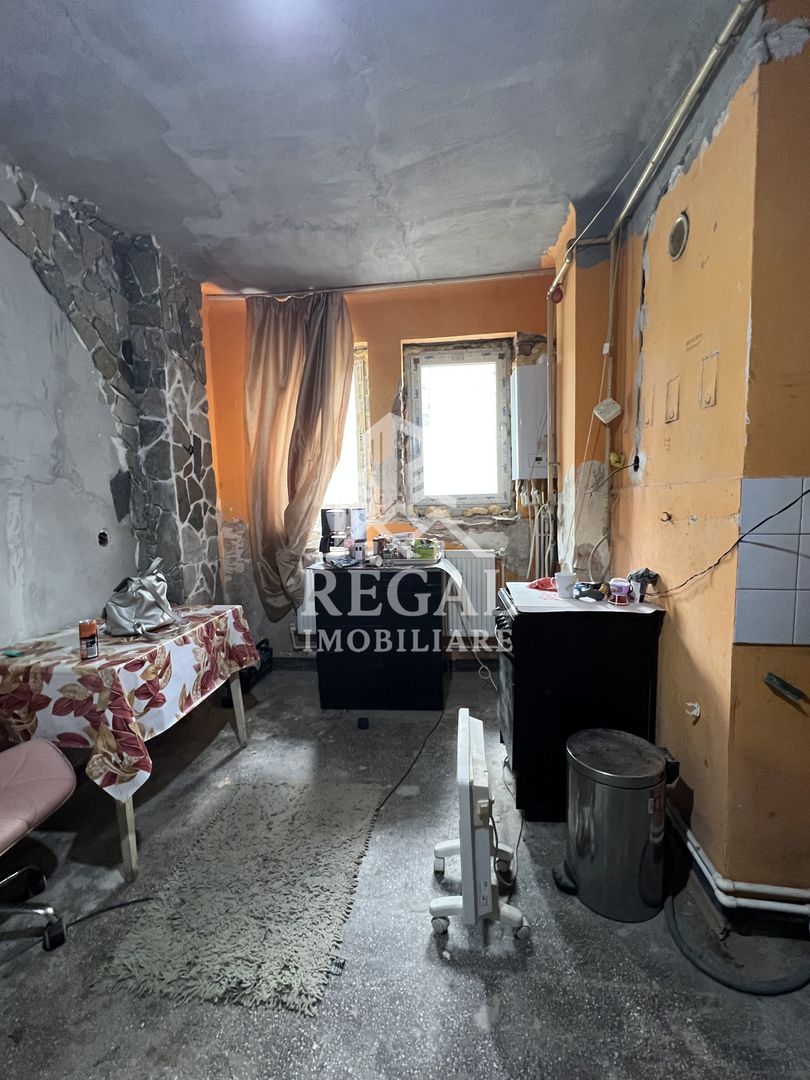 Apartament 1 cameră – 41 mp utili + beci – Zona OM, demisol - Poză 3