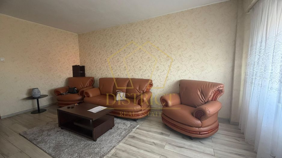 Apartament decomandat cu 5 camere si 2 bai, etaj 2| Calea Buziasului - Poză 2