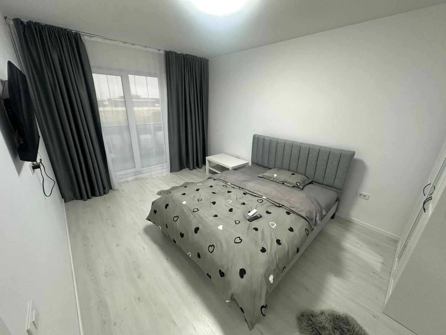 GARSONIERA - PARCARE INCLUSA, BUCATARIE NCHISA, CENTRALA PROPRIE - Poză 1