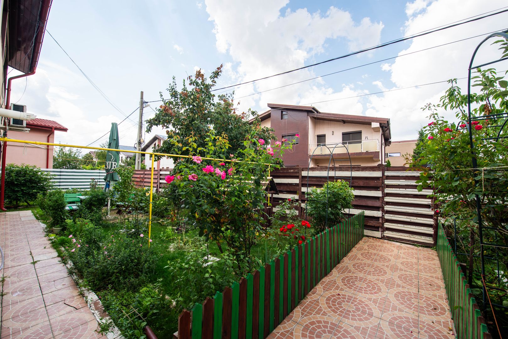 Casa Vila individuala spatioasa cu gradina de vanzare comuna Berceni - Poză 24