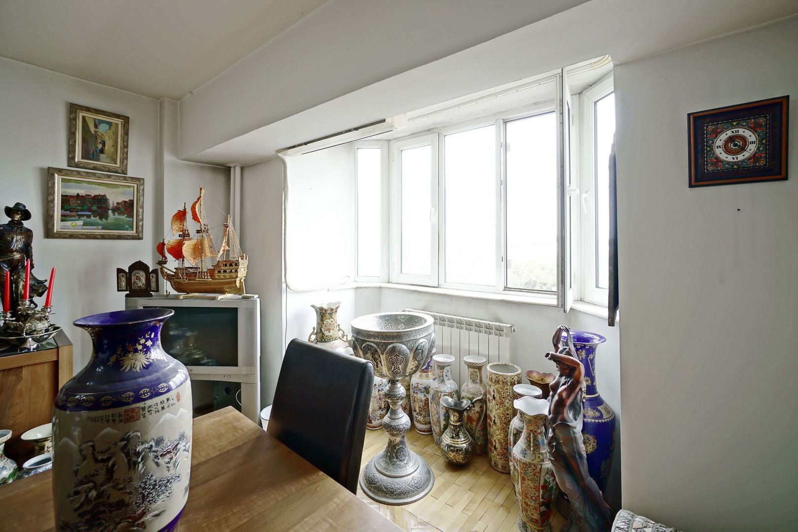 Apartament 5 camere in Piata Victoriei,bloc 1995 - Poză 5