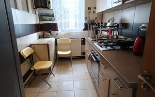  Apartament la mansardă ,3 camere, mobilat și utilat zona Ipas  - Poză 6