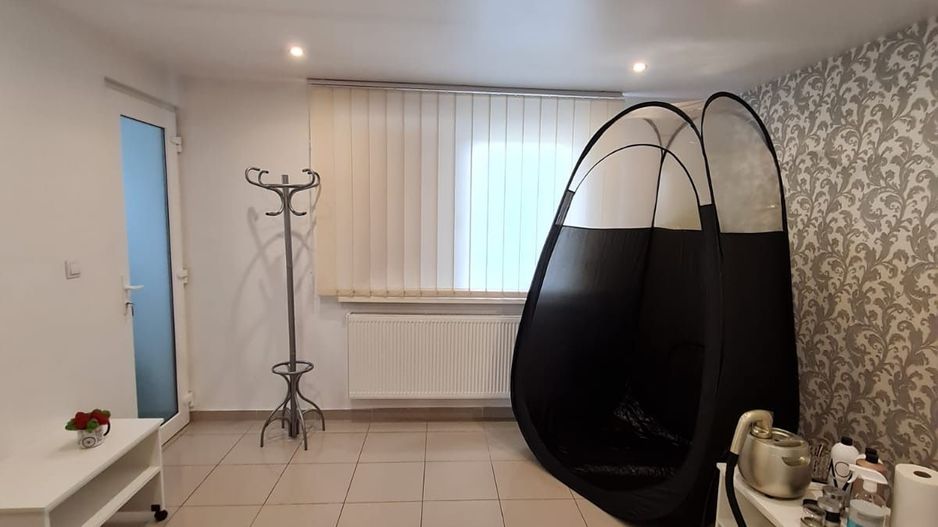 Casă cu teren generos pretabila pentru afacere - Poză 20