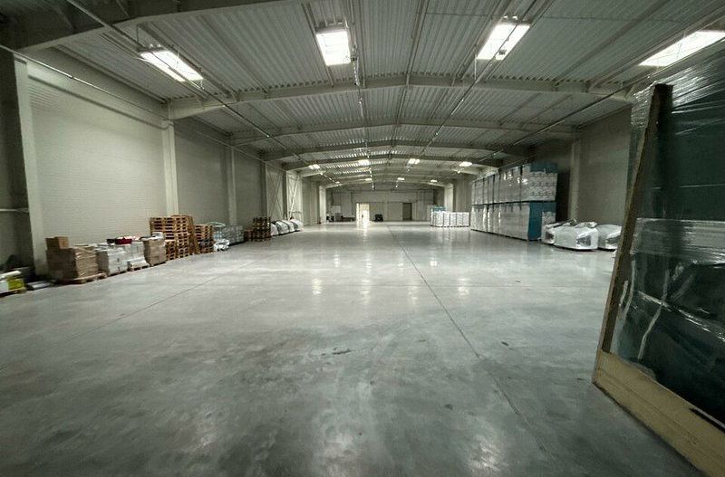 Spatiu industrial de inchiriat, 2.385 mp suprafata utila - Poză 3