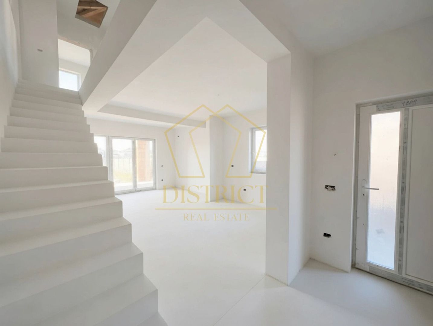 Duplex cu 4 camere, despărțit prin camera tehnica | Mosnita Noua | Barista - Poză 3