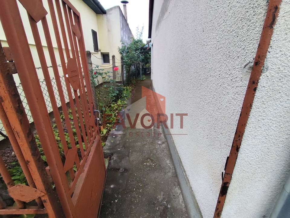 Teren 539 mp + casă bătrânească de vânzare în zona Girocului - Poză 2