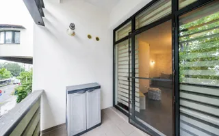Apartament 3 camere, complet mobilat, decomandat, etaj intermediar - Poză 25