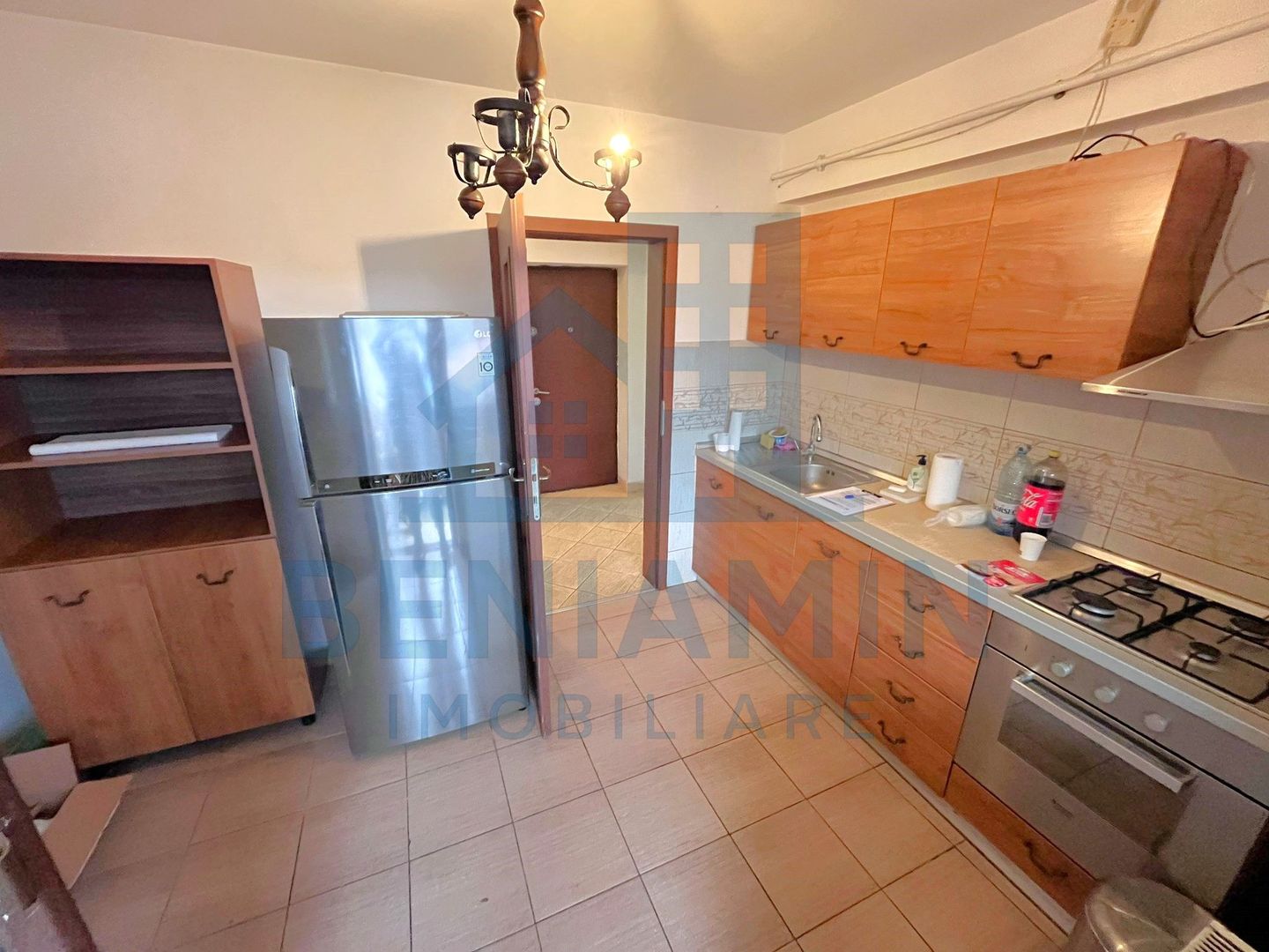 Apartament 3 camere decomandat etaj 1 an 2009 centrala - Poză 3